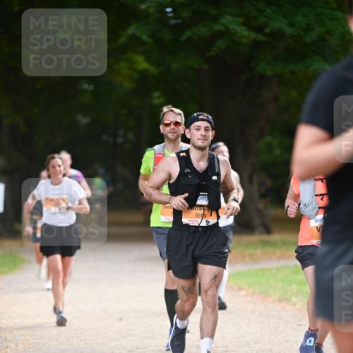 31.08.2025 - 21. Blankeneser Heldenlauf Dr. Thomas Lammeyer http://msf.ph/oto/8645159 31.08.2025 11:15:10 Laufen 5699 meine-sportfotos.de