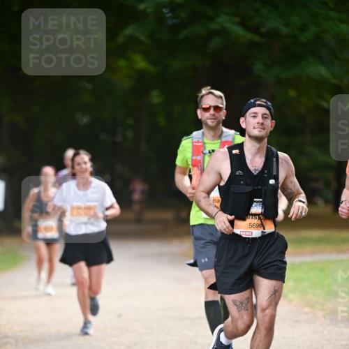 31.08.2025 - 21. Blankeneser Heldenlauf Dr. Thomas Lammeyer http://msf.ph/oto/8645167 31.08.2025 11:15:11 Laufen 5699 meine-sportfotos.de