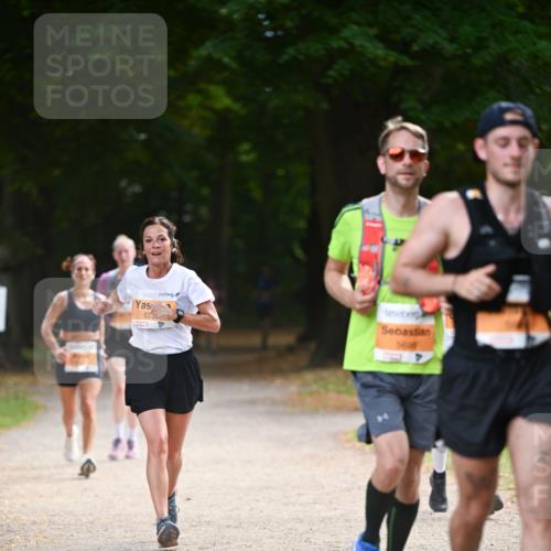 31.08.2025 - 21. Blankeneser Heldenlauf Dr. Thomas Lammeyer http://msf.ph/oto/8645172 31.08.2025 11:15:11 Laufen 573, 5600 meine-sportfotos.de