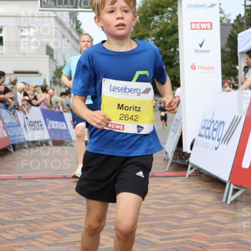 31.08.2025 - 21. Blankeneser Heldenlauf Strokosch-Dieckow http://msf.ph/oto/8645218 31.08.2025 10:22:56 Ziel 2723, 2527, 2295, 2642, 2263 meine-sportfotos.de