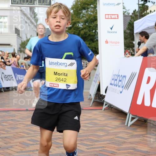 31.08.2025 - 21. Blankeneser Heldenlauf Strokosch-Dieckow http://msf.ph/oto/8645222 31.08.2025 10:22:56 Ziel 2723, 2527, 2295, 2642, 2263 meine-sportfotos.de