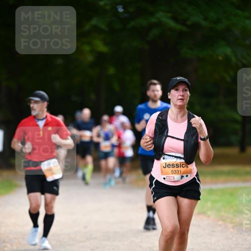 31.08.2025 - 21. Blankeneser Heldenlauf Dr. Thomas Lammeyer http://msf.ph/oto/8645273 31.08.2025 11:15:32 Laufen 5331 meine-sportfotos.de