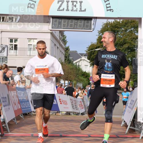 31.08.2025 - 21. Blankeneser Heldenlauf Strokosch-Dieckow http://msf.ph/oto/8645290 31.08.2025 09:58:22 Ziel 1135, 1089 meine-sportfotos.de