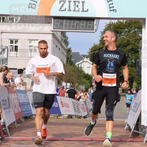 31.08.2025 - 21. Blankeneser Heldenlauf Strokosch-Dieckow http://msf.ph/oto/8645295 31.08.2025 09:58:22 Ziel 1135, 1089 meine-sportfotos.de