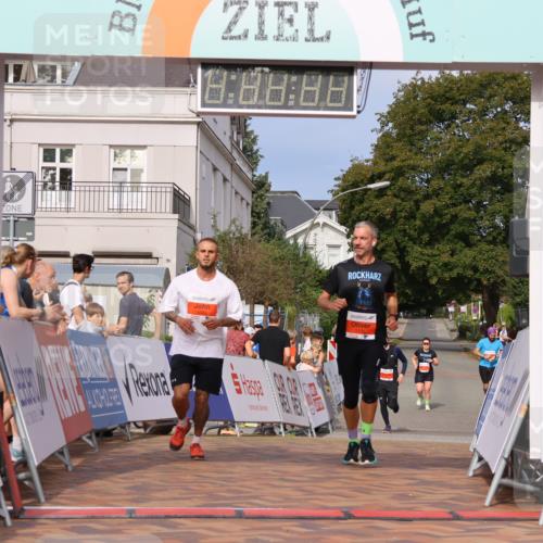 31.08.2025 - 21. Blankeneser Heldenlauf Strokosch-Dieckow http://msf.ph/oto/8645333 31.08.2025 09:58:20 Ziel 1135, 1089 meine-sportfotos.de