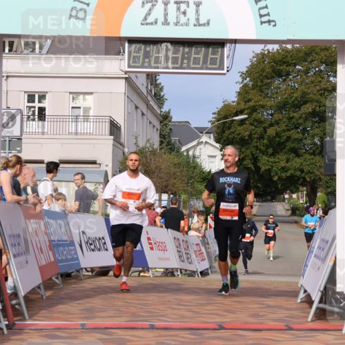31.08.2025 - 21. Blankeneser Heldenlauf Strokosch-Dieckow http://msf.ph/oto/8645338 31.08.2025 09:58:20 Ziel 1135, 1089 meine-sportfotos.de