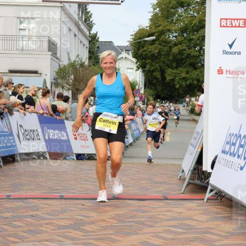 31.08.2025 - 21. Blankeneser Heldenlauf Strokosch-Dieckow http://msf.ph/oto/8645358 31.08.2025 10:22:42 Ziel 2612, 2314, 2412, 2138, 2372 meine-sportfotos.de