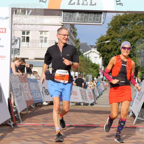 31.08.2025 - 21. Blankeneser Heldenlauf Strokosch-Dieckow http://msf.ph/oto/8645422 31.08.2025 09:57:06 Ziel 1068, 1067 meine-sportfotos.de