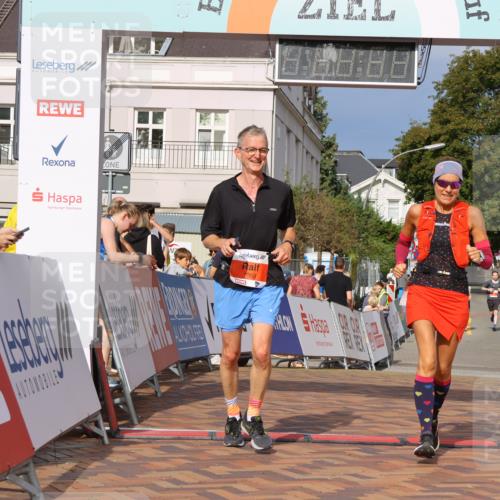 31.08.2025 - 21. Blankeneser Heldenlauf Strokosch-Dieckow http://msf.ph/oto/8645470 31.08.2025 09:57:06 Ziel 1068, 1067 meine-sportfotos.de