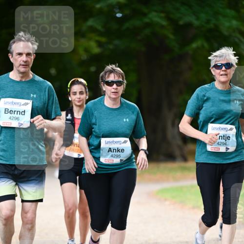 31.08.2025 - 21. Blankeneser Heldenlauf Dr. Thomas Lammeyer http://msf.ph/oto/8645474 31.08.2025 11:15:54 Laufen 4296, 5422, 4295, 4294 meine-sportfotos.de