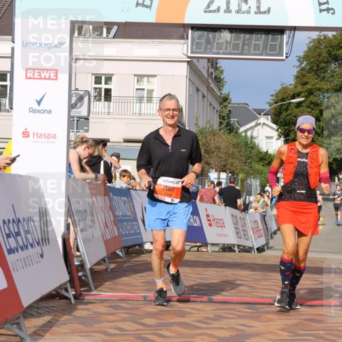 31.08.2025 - 21. Blankeneser Heldenlauf Strokosch-Dieckow http://msf.ph/oto/8645476 31.08.2025 09:57:06 Ziel 1068, 1067 meine-sportfotos.de