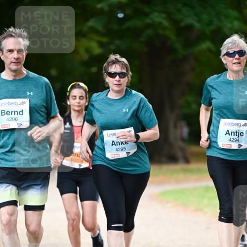 31.08.2025 - 21. Blankeneser Heldenlauf Dr. Thomas Lammeyer http://msf.ph/oto/8645478 31.08.2025 11:15:54 Laufen 4296, 4295, 4294, 422 meine-sportfotos.de