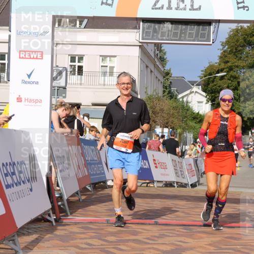 31.08.2025 - 21. Blankeneser Heldenlauf Strokosch-Dieckow http://msf.ph/oto/8645481 31.08.2025 09:57:06 Ziel 1068, 1067 meine-sportfotos.de