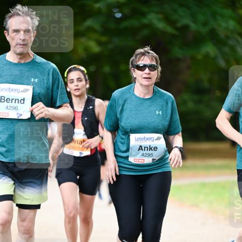 31.08.2025 - 21. Blankeneser Heldenlauf Dr. Thomas Lammeyer http://msf.ph/oto/8645484 31.08.2025 11:15:55 Laufen 4296, 422, 4295 meine-sportfotos.de