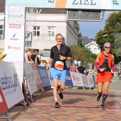 31.08.2025 - 21. Blankeneser Heldenlauf Strokosch-Dieckow http://msf.ph/oto/8645487 31.08.2025 09:57:06 Ziel 1068, 1067 meine-sportfotos.de