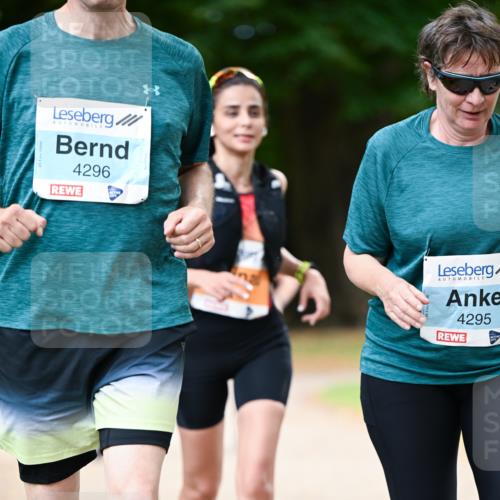 31.08.2025 - 21. Blankeneser Heldenlauf Dr. Thomas Lammeyer http://msf.ph/oto/8645496 31.08.2025 11:15:56 Laufen 4296, 4295 meine-sportfotos.de