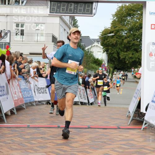 31.08.2025 - 21. Blankeneser Heldenlauf Strokosch-Dieckow http://msf.ph/oto/8645509 31.08.2025 10:22:32 Ziel 2702, 2722, 2612, 2017, 2476, 2412 meine-sportfotos.de