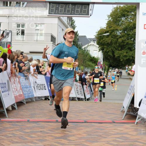 31.08.2025 - 21. Blankeneser Heldenlauf Strokosch-Dieckow http://msf.ph/oto/8645516 31.08.2025 10:22:32 Ziel 2702, 2722, 2612, 2017, 2476, 2412 meine-sportfotos.de