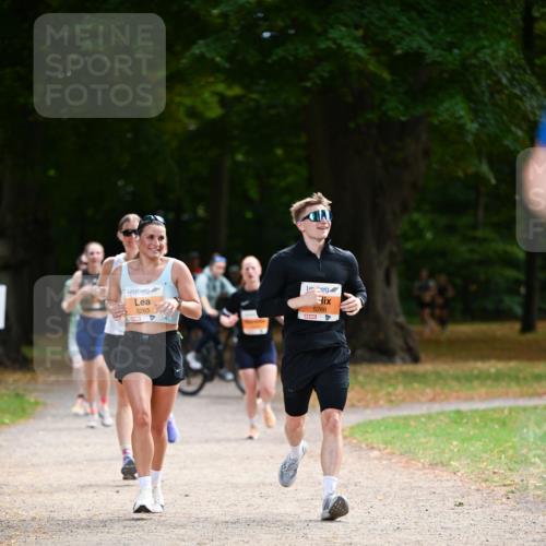 31.08.2025 - 21. Blankeneser Heldenlauf Dr. Thomas Lammeyer http://msf.ph/oto/8645534 31.08.2025 11:16:01 Laufen 5265, 5266 meine-sportfotos.de
