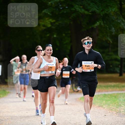 31.08.2025 - 21. Blankeneser Heldenlauf Dr. Thomas Lammeyer http://msf.ph/oto/8645542 31.08.2025 11:16:02 Laufen 5265, 5266 meine-sportfotos.de