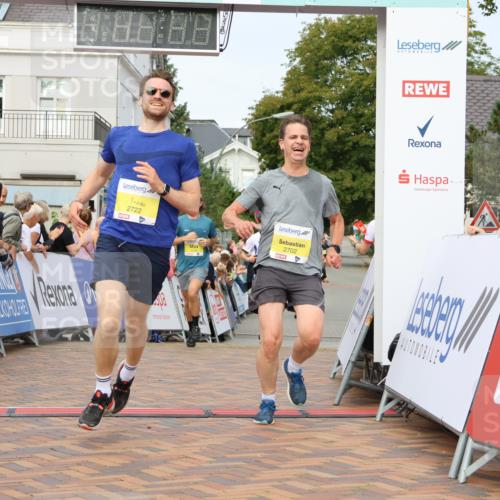 31.08.2025 - 21. Blankeneser Heldenlauf Strokosch-Dieckow http://msf.ph/oto/8645559 31.08.2025 10:22:29 Ziel 2702, 2722, 2180, 2017, 2476 meine-sportfotos.de