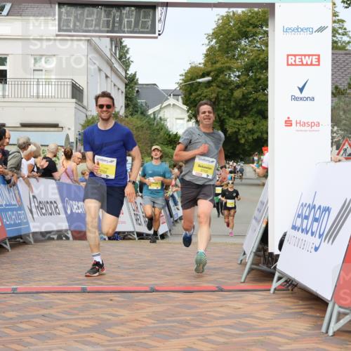 31.08.2025 - 21. Blankeneser Heldenlauf Strokosch-Dieckow http://msf.ph/oto/8645609 31.08.2025 10:22:29 Ziel 2702, 2722, 2180, 2017, 2476 meine-sportfotos.de