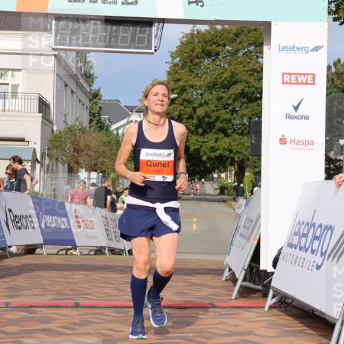 31.08.2025 - 21. Blankeneser Heldenlauf Strokosch-Dieckow http://msf.ph/oto/8645622 31.08.2025 09:56:09 Ziel 1097 meine-sportfotos.de