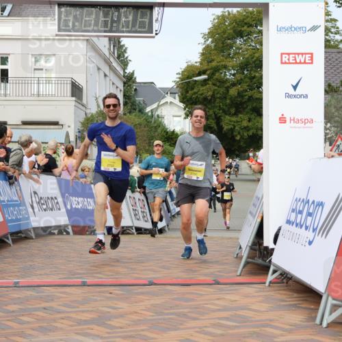 31.08.2025 - 21. Blankeneser Heldenlauf Strokosch-Dieckow http://msf.ph/oto/8645623 31.08.2025 10:22:29 Ziel 2702, 2722, 2180, 2017, 2476 meine-sportfotos.de