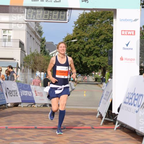 31.08.2025 - 21. Blankeneser Heldenlauf Strokosch-Dieckow http://msf.ph/oto/8645660 31.08.2025 09:56:08 Ziel 1097 meine-sportfotos.de