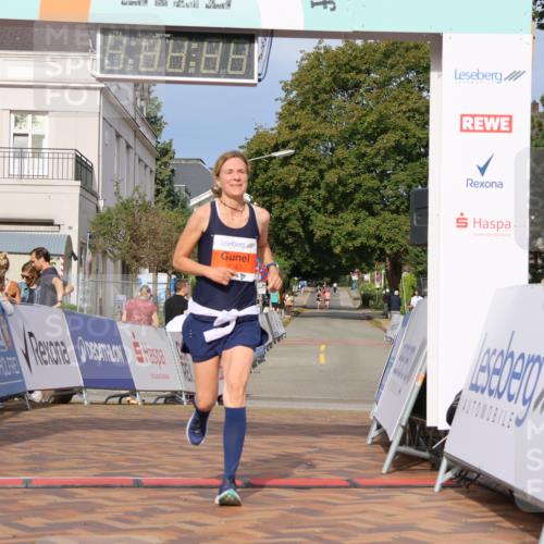 31.08.2025 - 21. Blankeneser Heldenlauf Strokosch-Dieckow http://msf.ph/oto/8645668 31.08.2025 09:56:08 Ziel 1097 meine-sportfotos.de