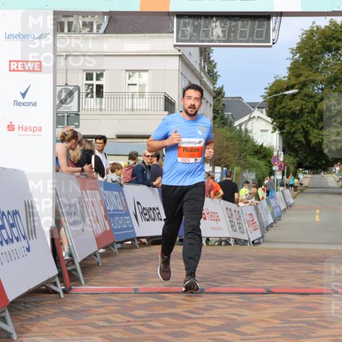 31.08.2025 - 21. Blankeneser Heldenlauf Strokosch-Dieckow http://msf.ph/oto/8645720 31.08.2025 09:54:56 Ziel 1031, 1020 meine-sportfotos.de