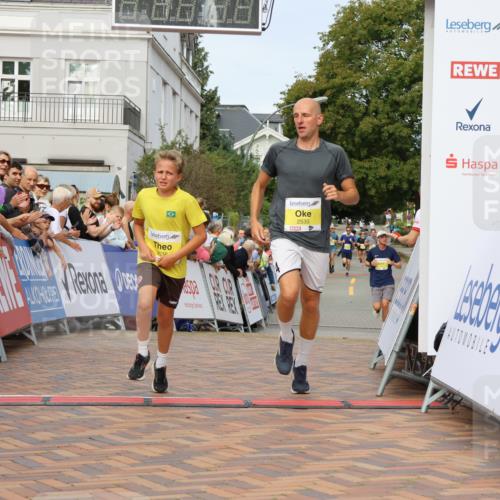 31.08.2025 - 21. Blankeneser Heldenlauf Strokosch-Dieckow http://msf.ph/oto/8645797 31.08.2025 10:22:18 Ziel 2676, 2535, 2536 meine-sportfotos.de