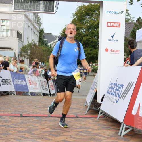 31.08.2025 - 21. Blankeneser Heldenlauf Strokosch-Dieckow http://msf.ph/oto/8645858 31.08.2025 10:22:11 Ziel 2676, 2593 meine-sportfotos.de