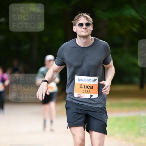 31.08.2025 - 21. Blankeneser Heldenlauf Dr. Thomas Lammeyer http://msf.ph/oto/8646040 31.08.2025 11:17:21 Laufen 5385 meine-sportfotos.de