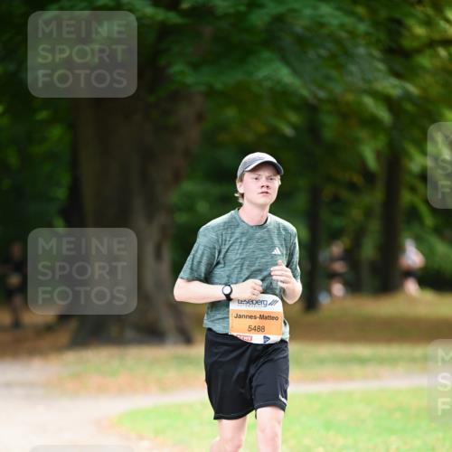 31.08.2025 - 21. Blankeneser Heldenlauf Dr. Thomas Lammeyer http://msf.ph/oto/8646053 31.08.2025 11:17:25 Laufen 5488 meine-sportfotos.de
