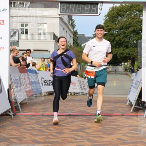 31.08.2025 - 21. Blankeneser Heldenlauf Strokosch-Dieckow http://msf.ph/oto/8646058 31.08.2025 09:53:31 Ziel 1113, 1112, 1111 meine-sportfotos.de