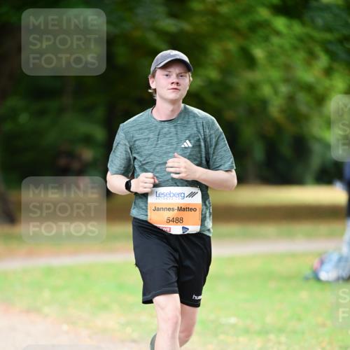31.08.2025 - 21. Blankeneser Heldenlauf Dr. Thomas Lammeyer http://msf.ph/oto/8646064 31.08.2025 11:17:26 Laufen 5488 meine-sportfotos.de