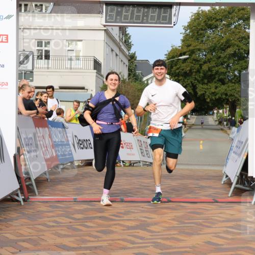 31.08.2025 - 21. Blankeneser Heldenlauf Strokosch-Dieckow http://msf.ph/oto/8646089 31.08.2025 09:53:31 Ziel 1113, 1112, 1111 meine-sportfotos.de