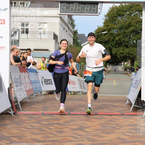 31.08.2025 - 21. Blankeneser Heldenlauf Strokosch-Dieckow http://msf.ph/oto/8646096 31.08.2025 09:53:31 Ziel 1113, 1112, 1111 meine-sportfotos.de