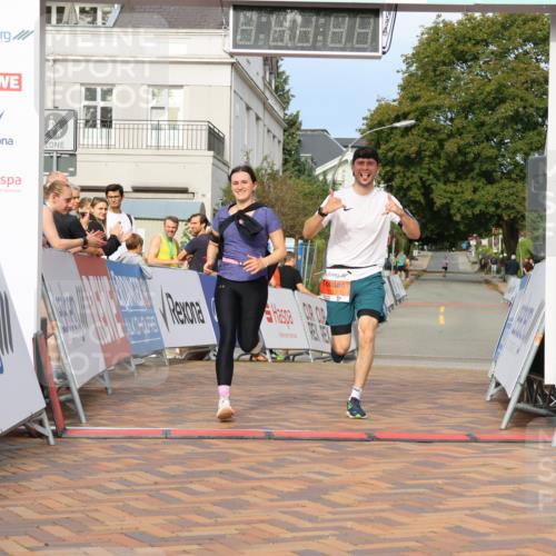 31.08.2025 - 21. Blankeneser Heldenlauf Strokosch-Dieckow http://msf.ph/oto/8646105 31.08.2025 09:53:31 Ziel 1113, 1112, 1111 meine-sportfotos.de