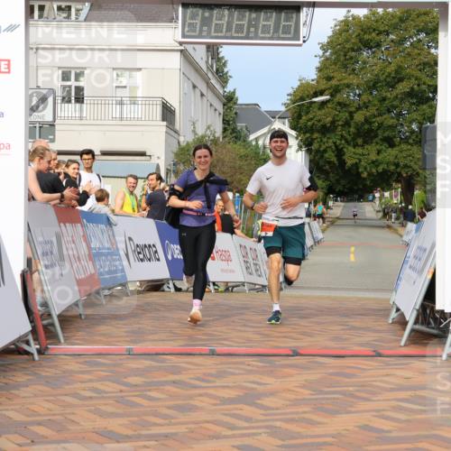 31.08.2025 - 21. Blankeneser Heldenlauf Strokosch-Dieckow http://msf.ph/oto/8646139 31.08.2025 09:53:30 Ziel 1113, 1112, 1111 meine-sportfotos.de
