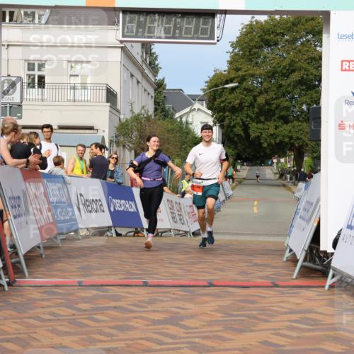 31.08.2025 - 21. Blankeneser Heldenlauf Strokosch-Dieckow http://msf.ph/oto/8646162 31.08.2025 09:53:30 Ziel 1113, 1112, 1111 meine-sportfotos.de