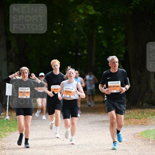 31.08.2025 - 21. Blankeneser Heldenlauf Dr. Thomas Lammeyer http://msf.ph/oto/8646187 31.08.2025 11:17:53 Laufen 5139, 5513, 5512, 5332 meine-sportfotos.de