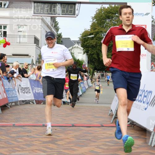 31.08.2025 - 21. Blankeneser Heldenlauf Strokosch-Dieckow http://msf.ph/oto/8646188 31.08.2025 10:21:52 Ziel 2720, 2526, 2123, 2272, 2271, 2273 meine-sportfotos.de