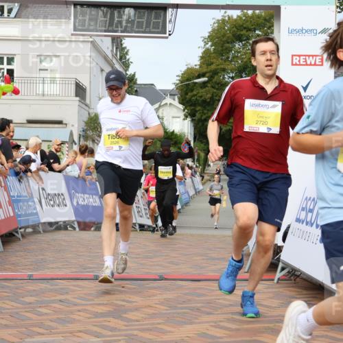 31.08.2025 - 21. Blankeneser Heldenlauf Strokosch-Dieckow http://msf.ph/oto/8646200 31.08.2025 10:21:52 Ziel 2720, 2526, 2123, 2272, 2271, 2273 meine-sportfotos.de