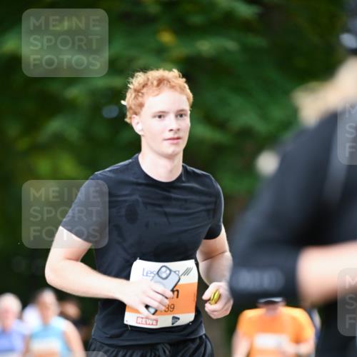 31.08.2025 - 21. Blankeneser Heldenlauf Dr. Thomas Lammeyer http://msf.ph/oto/8646226 31.08.2025 11:18:01 Laufen 39 meine-sportfotos.de