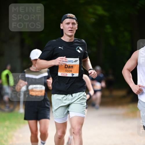 31.08.2025 - 21. Blankeneser Heldenlauf Dr. Thomas Lammeyer http://msf.ph/oto/8646280 31.08.2025 11:18:12 Laufen 5534 meine-sportfotos.de