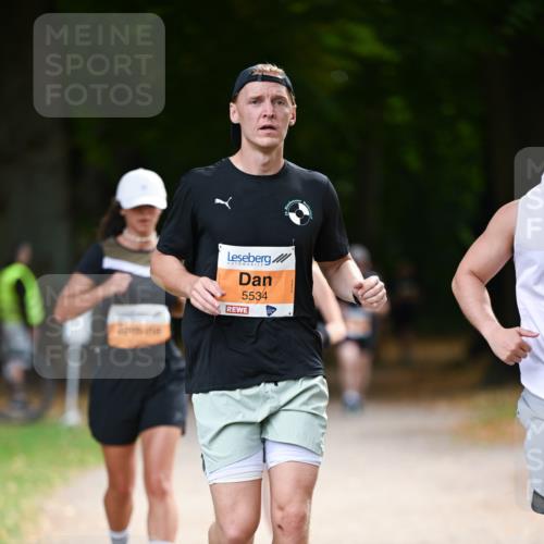 31.08.2025 - 21. Blankeneser Heldenlauf Dr. Thomas Lammeyer http://msf.ph/oto/8646281 31.08.2025 11:18:13 Laufen 5534 meine-sportfotos.de