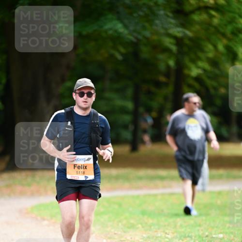 31.08.2025 - 21. Blankeneser Heldenlauf Dr. Thomas Lammeyer http://msf.ph/oto/8646297 31.08.2025 11:18:23 Laufen 5118 meine-sportfotos.de