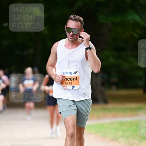 31.08.2025 - 21. Blankeneser Heldenlauf Dr. Thomas Lammeyer http://msf.ph/oto/8646319 31.08.2025 11:18:26 Laufen 5119 meine-sportfotos.de